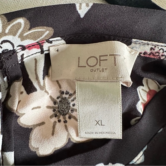 Loft Womens Round Hem Black Floral Print Short Sleeve Top Sz XL Office Bloomcore - Picture 6 of 8